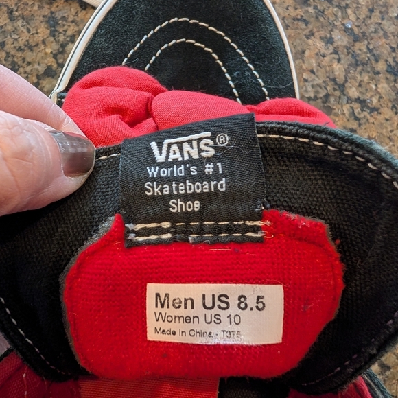 VANS X HELLO KITTY White Sanrio Anime SK8 HI Old Skool Size 10 - Picture 3 of 5